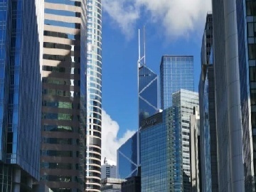 北京丰台提醒市民远离河道 汛期水流湍急注意安全